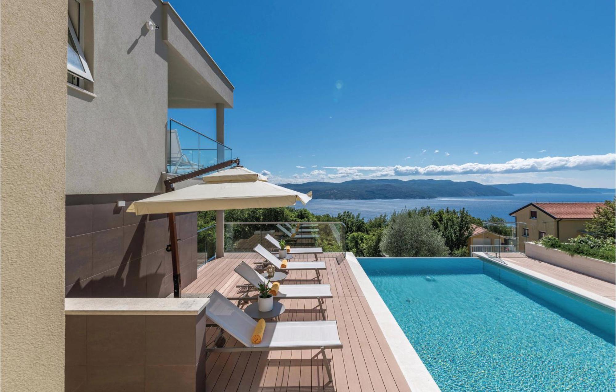 Nice Apartment In Plomin With Jacuzzi Exterior foto